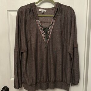 BD Collection pullover. Medium